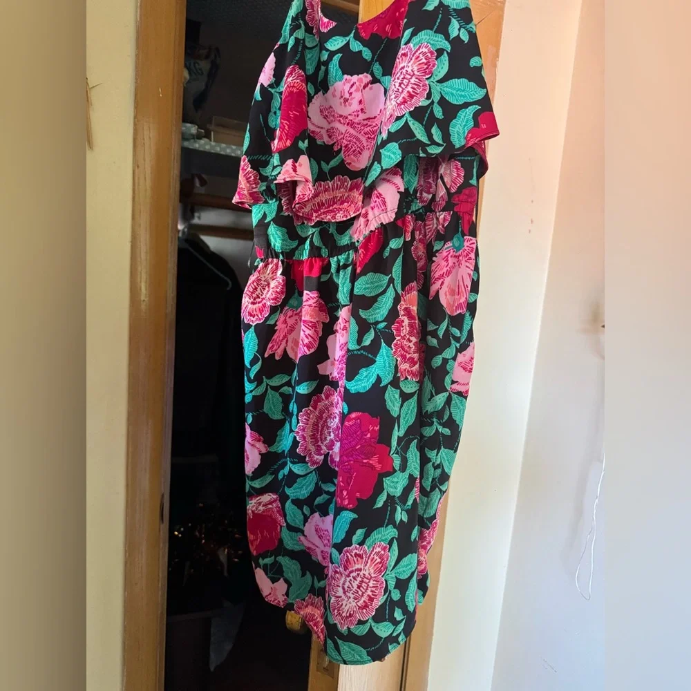 Floral Black and Pink Dress - Picture 2 of 2